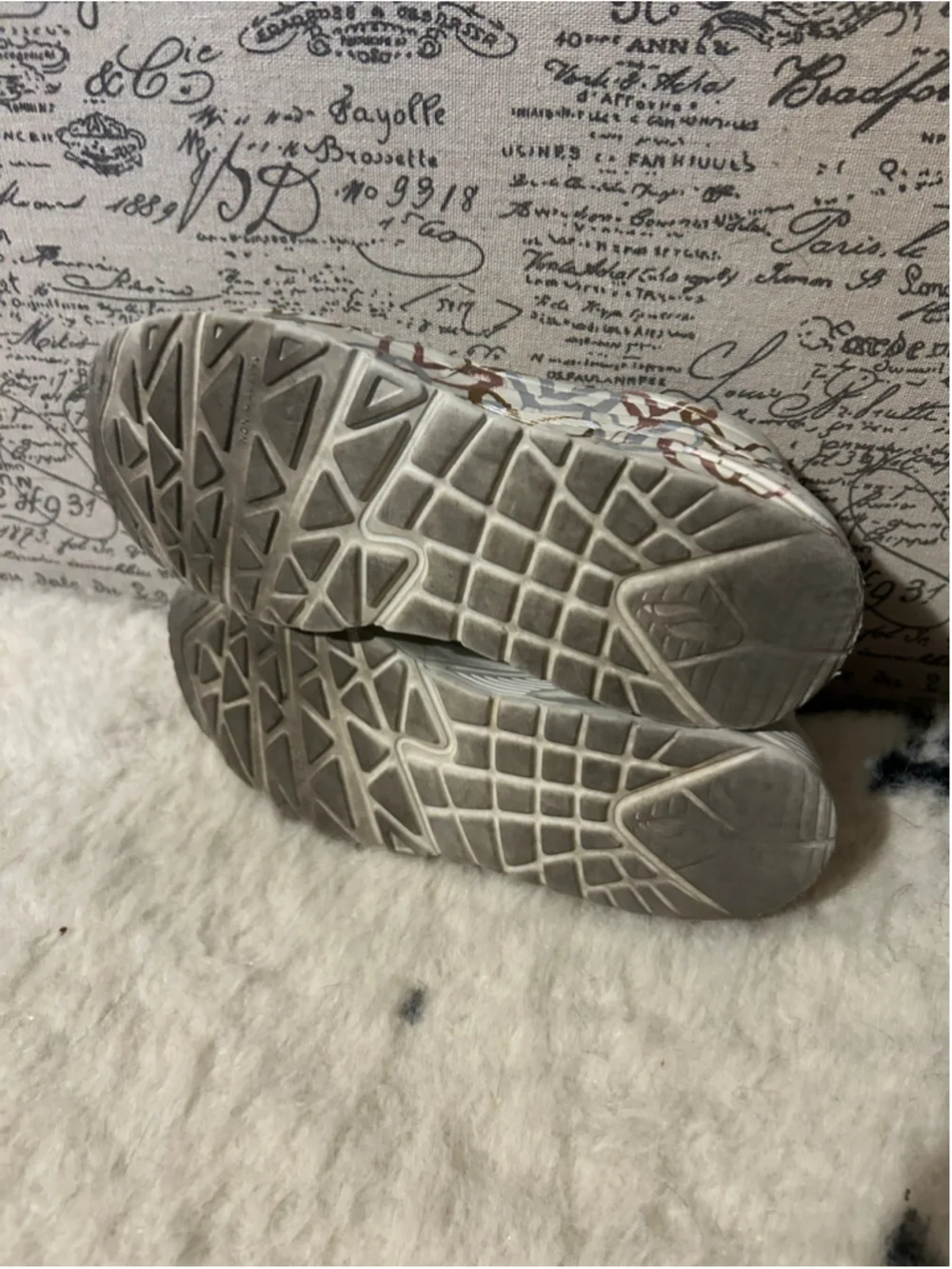 Skechers Sneakers White with Gold and Silver Heart Print